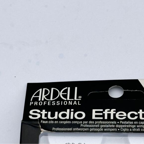 Ardell Professional Makeup  Studio Effect Strip Lashes 232 - Picture 4 of 5